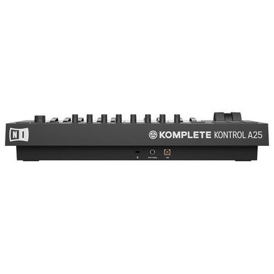 Native Instruments Komplete Kontrol A25 Controller midi 25 tasti ESPOSTO